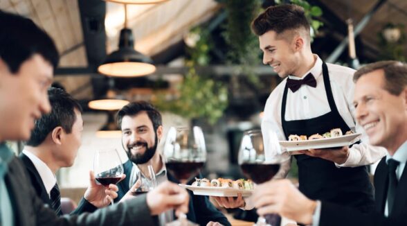 How a bespoke, HR and Finance Integrated Payroll Fully Automated a Leading Food and Hospitality Industry’s Payroll Processes